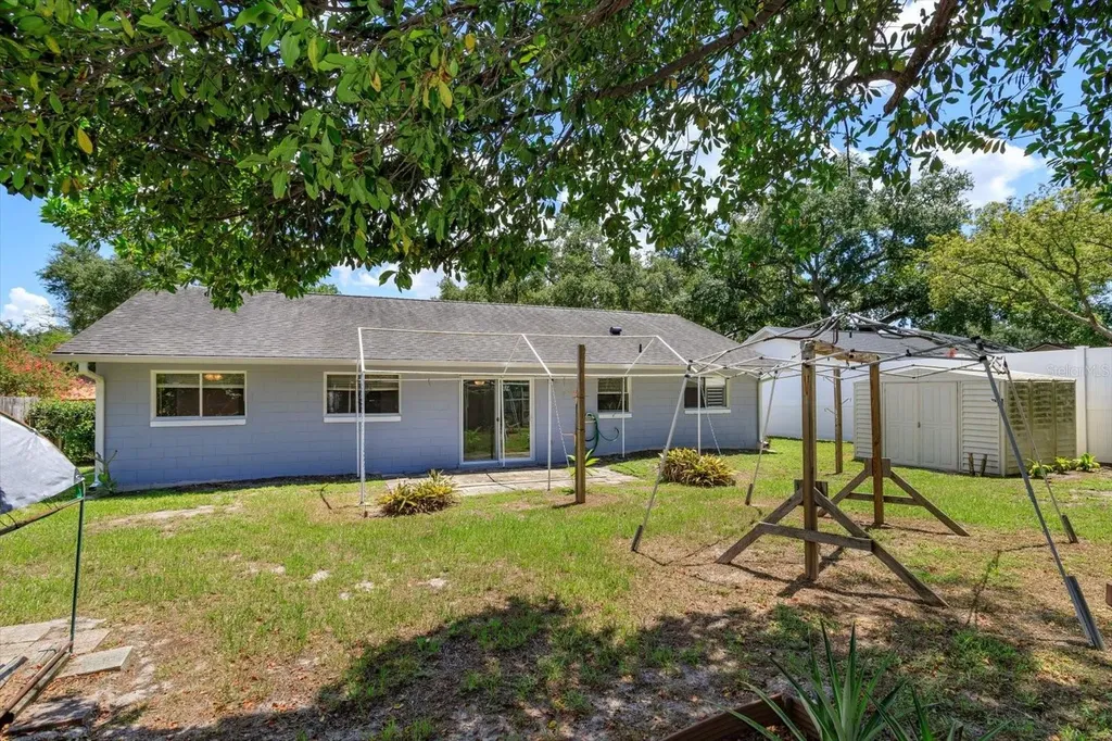 3325 Sassafras Court Orlando FL 32810