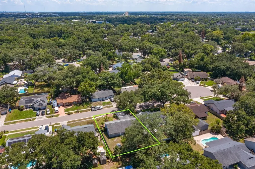 3325 Sassafras Court Orlando FL 32810