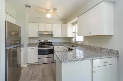 3325 Sassafras Court Orlando FL 32810