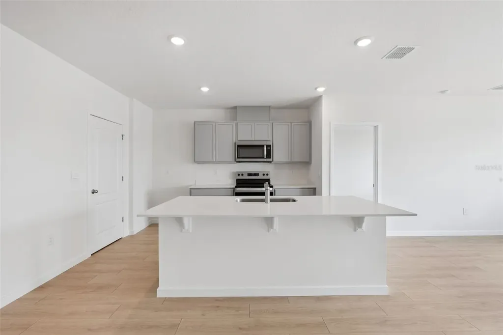 4922 Marshelder Street Apopka FL 32712