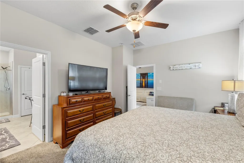 9611 Ivory Drive Sun City Center FL 33573