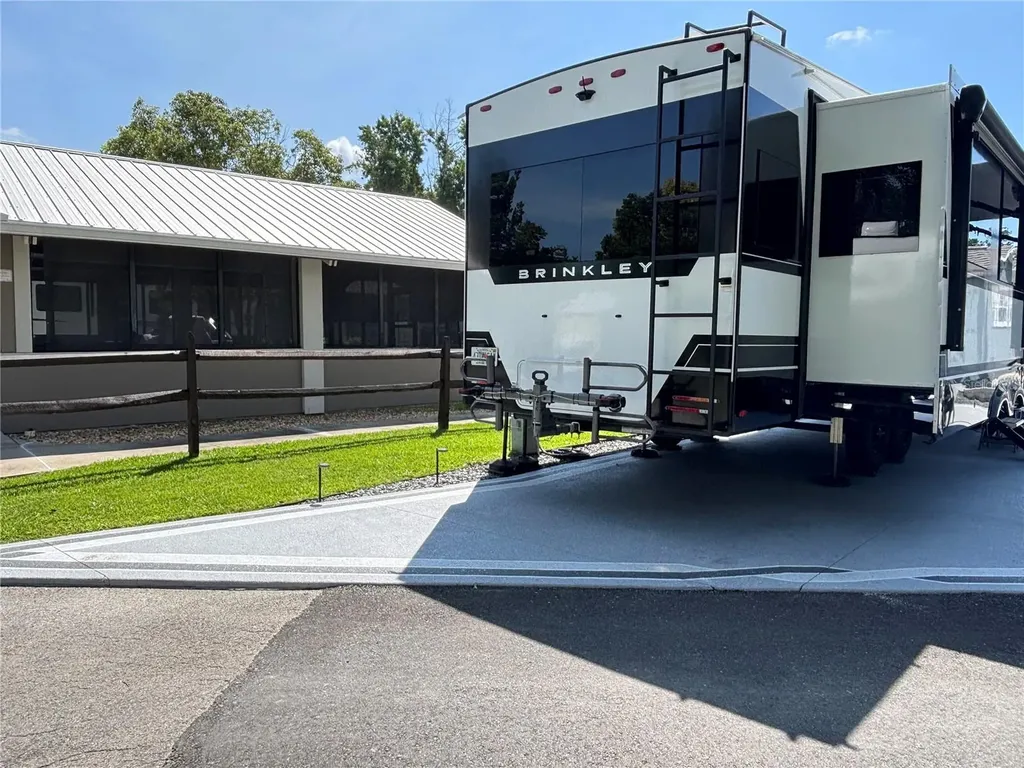 2850 NE 103rd Terrace Silver Springs FL 34488