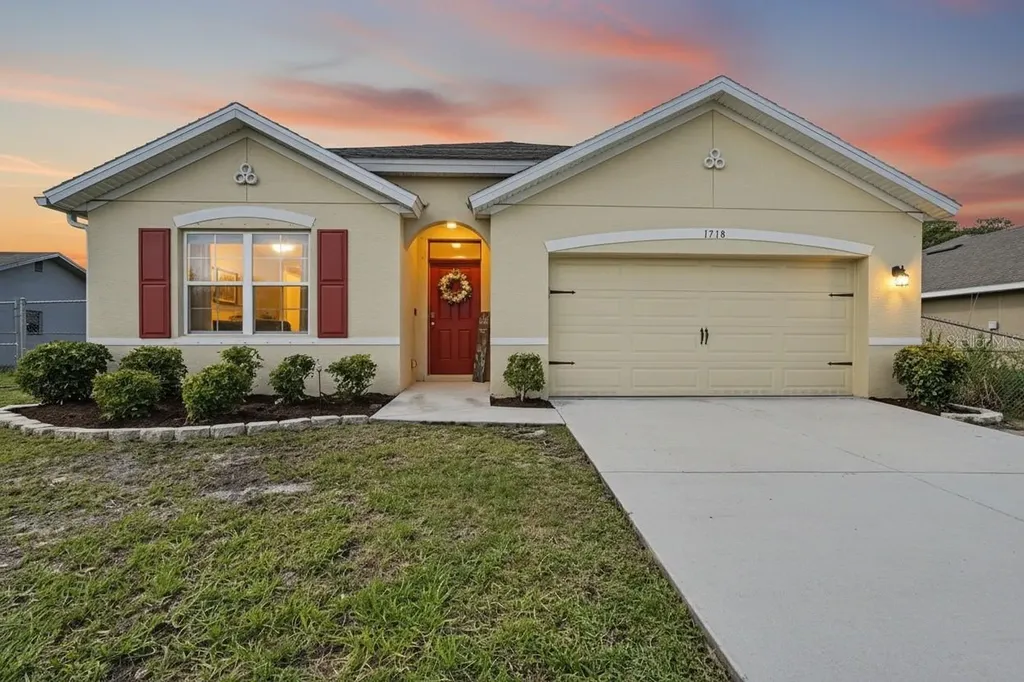 1718 Pace Dr NW Palm Bay FL 32907