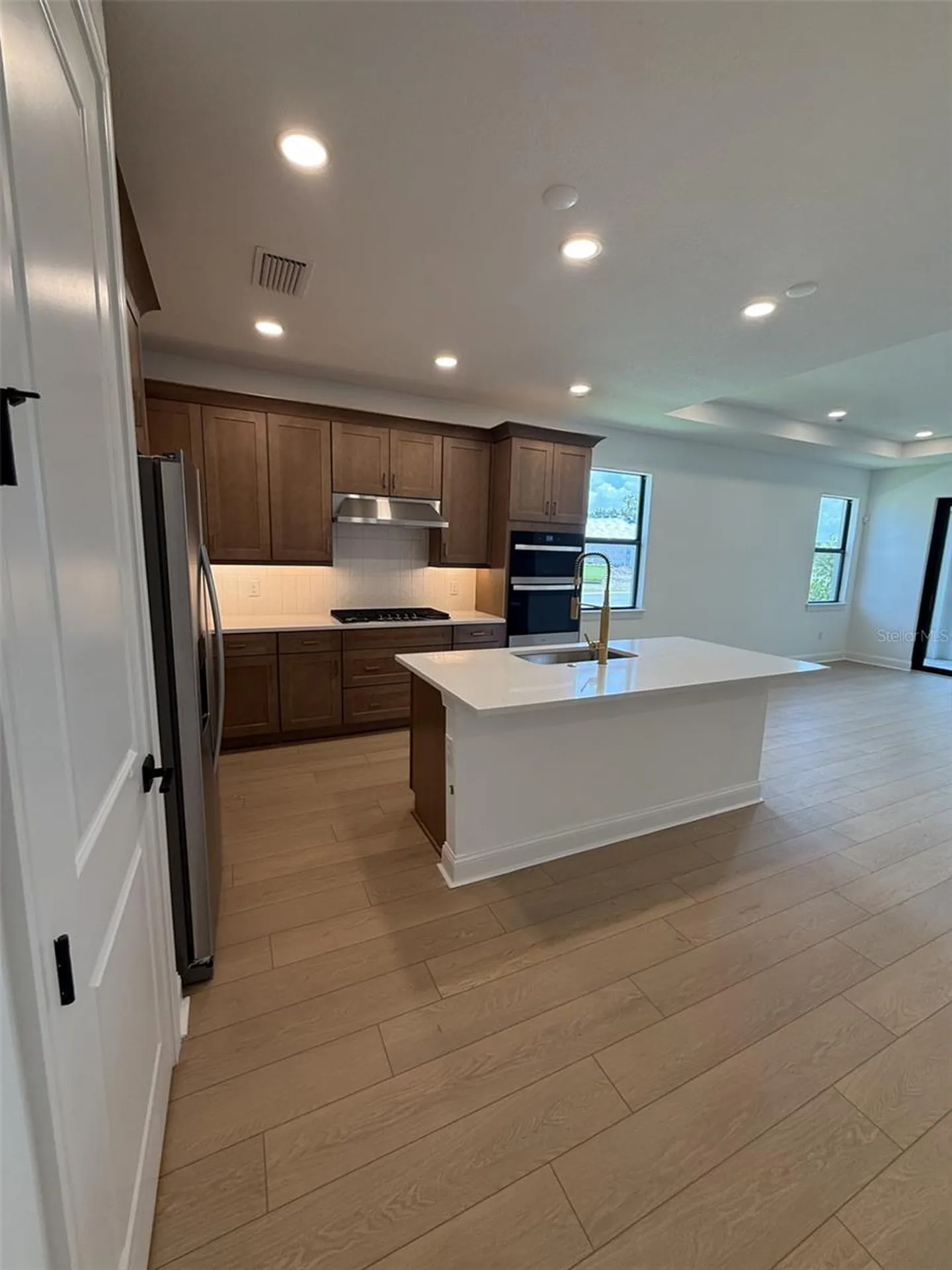 5889 Windbreak Court Apollo Beach FL 33572