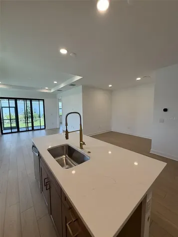 5889 Windbreak Court Apollo Beach FL 33572