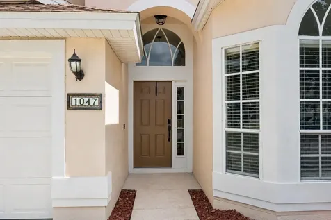 1047 Royal Oaks Drive Apopka FL 32703