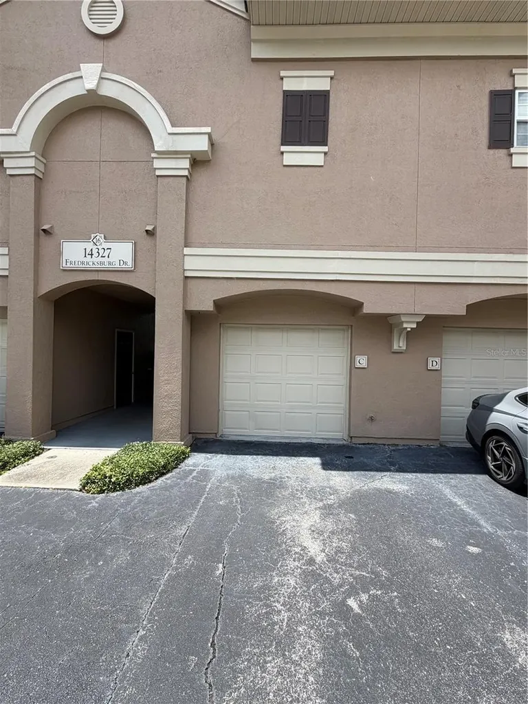 14327 Fredricksburg Drive Orlando FL 32837