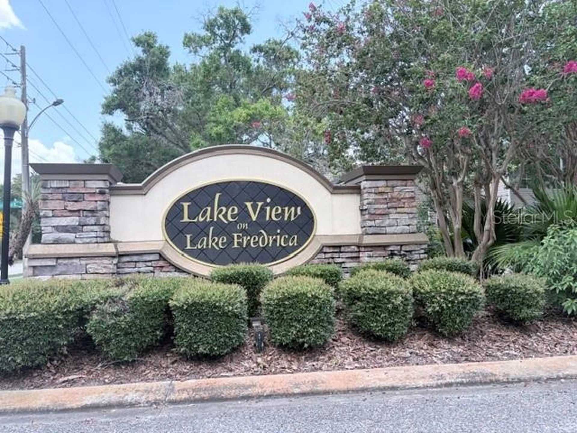 6013 Scotchwood Glen Orlando FL 32822