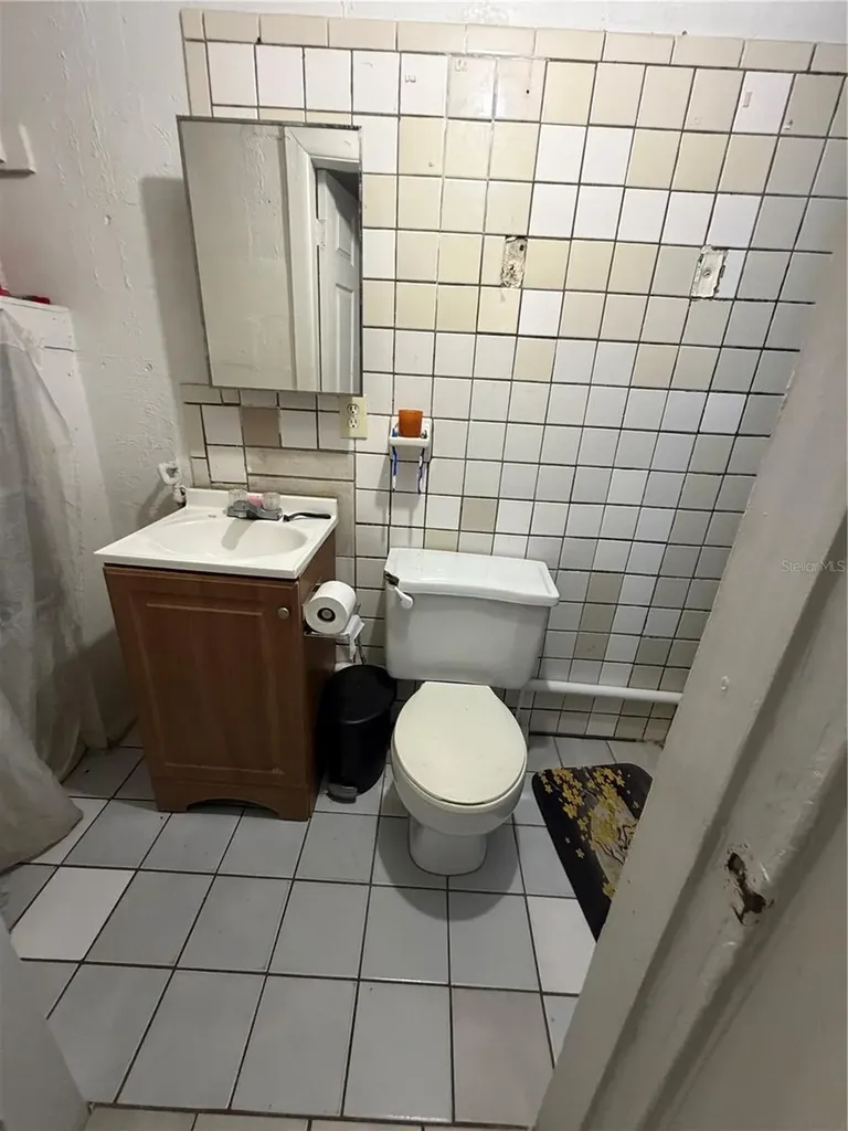 2318 W Powhatan Avenue Tampa FL 33603