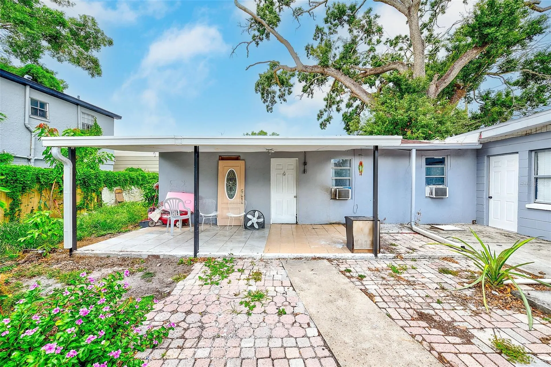 2318 W Powhatan Avenue Tampa FL 33603