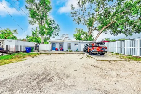 2318 W Powhatan Avenue Tampa FL 33603