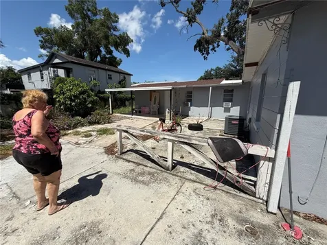 2318 W Powhatan Avenue Tampa FL 33603