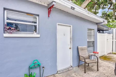 2318 W Powhatan Avenue Tampa FL 33603