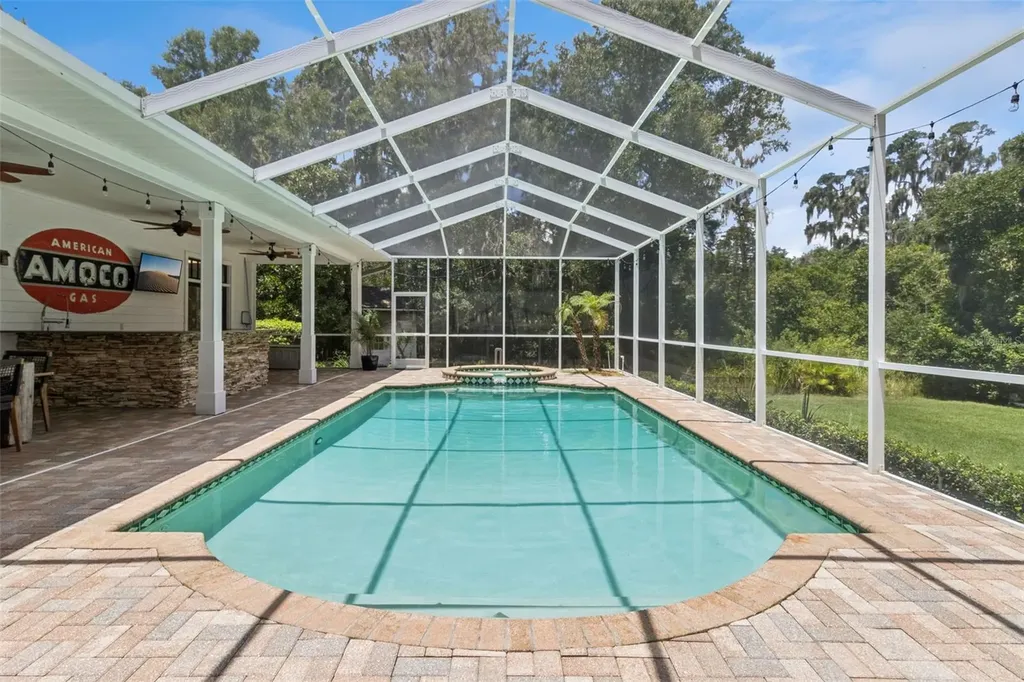 5002 Muir Way Lithia FL 33547
