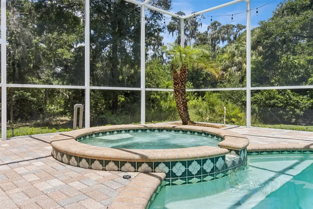 5002 Muir Way Lithia FL 33547