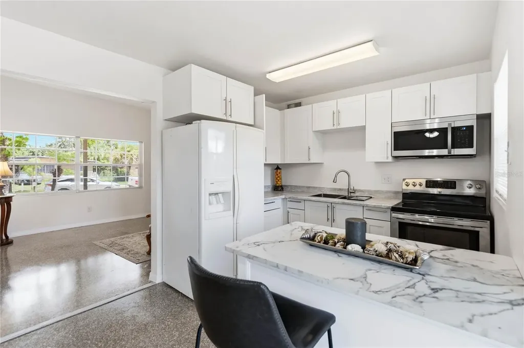 6018 W Livingston Street Orlando FL 32835