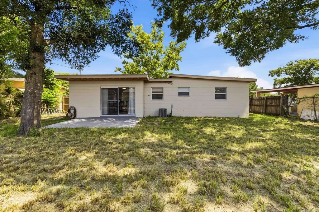 6018 W Livingston Street Orlando FL 32835