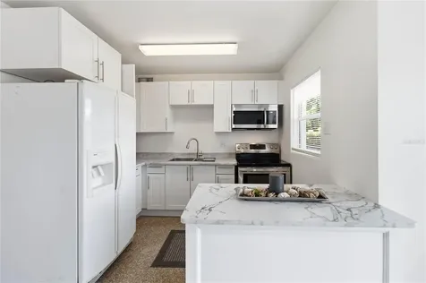 6018 W Livingston Street Orlando FL 32835