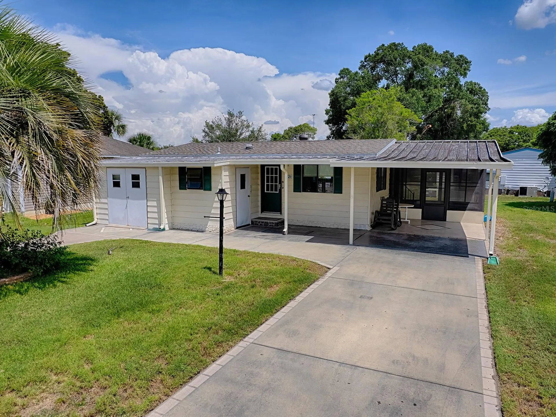 721 Sharon Drive Lady Lake FL 32159