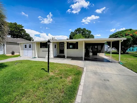 721 Sharon Drive Lady Lake FL 32159