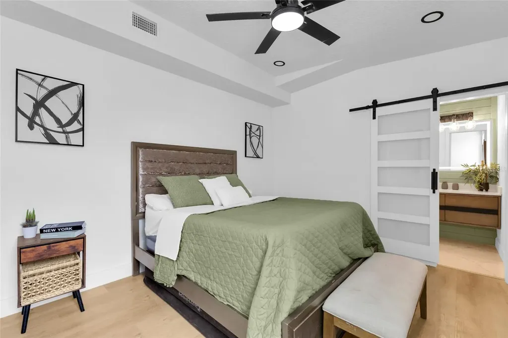 5325 Satel Drive Orlando FL 32810