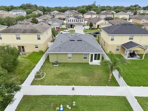 2020 Nations Way St Cloud FL 34769