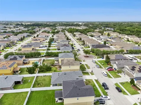 2020 Nations Way St Cloud FL 34769