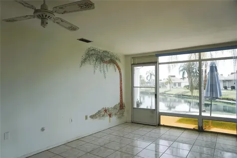 4350 Tahitian Gardens Circle Holiday FL 34691