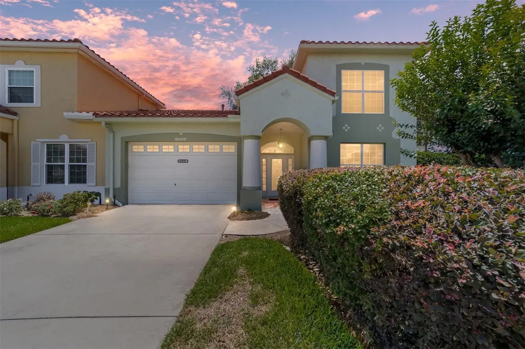 1074 Avenida Sonoma Lady Lake FL 32159