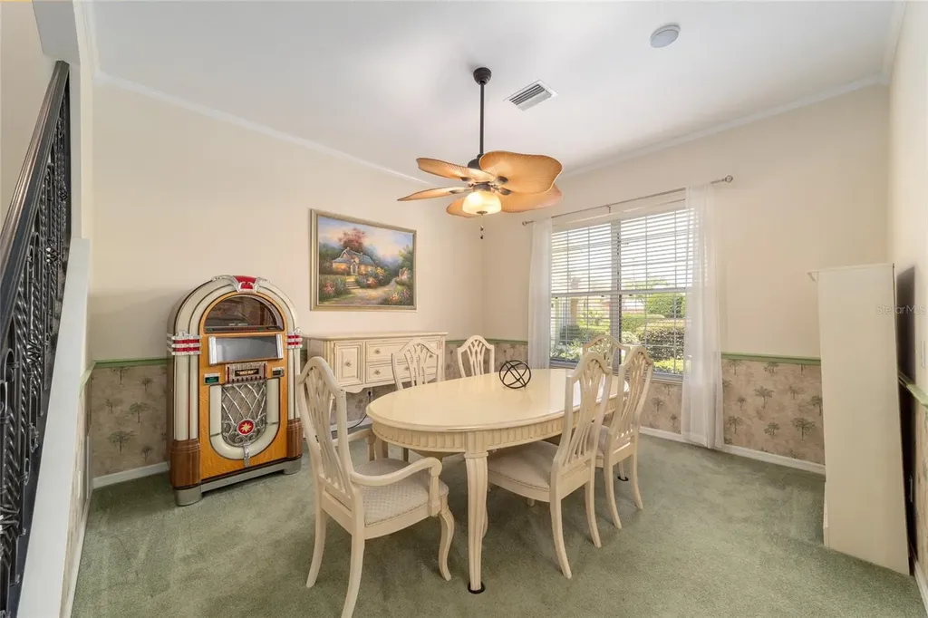1074 Avenida Sonoma Lady Lake FL 32159