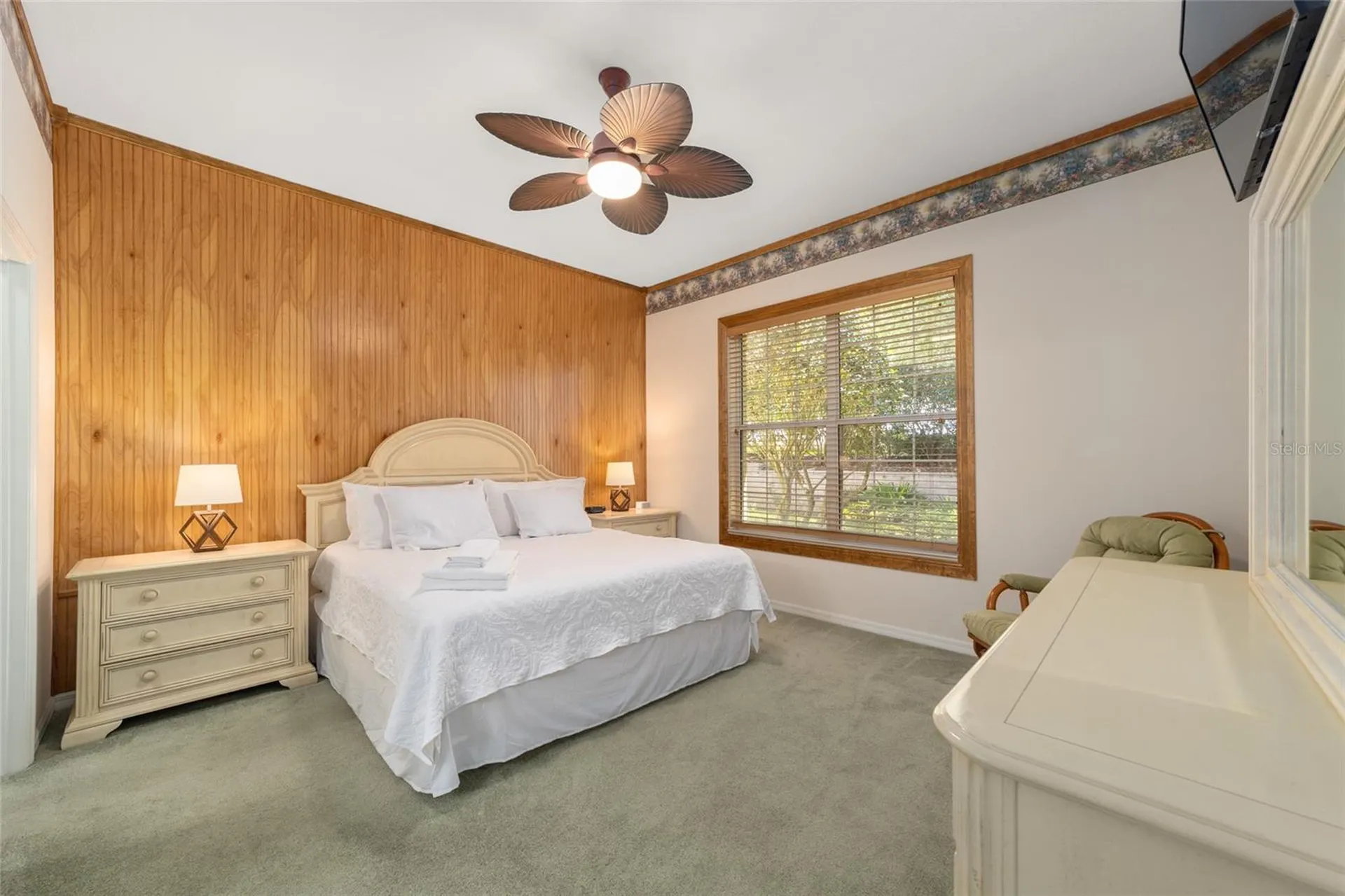 1074 Avenida Sonoma Lady Lake FL 32159