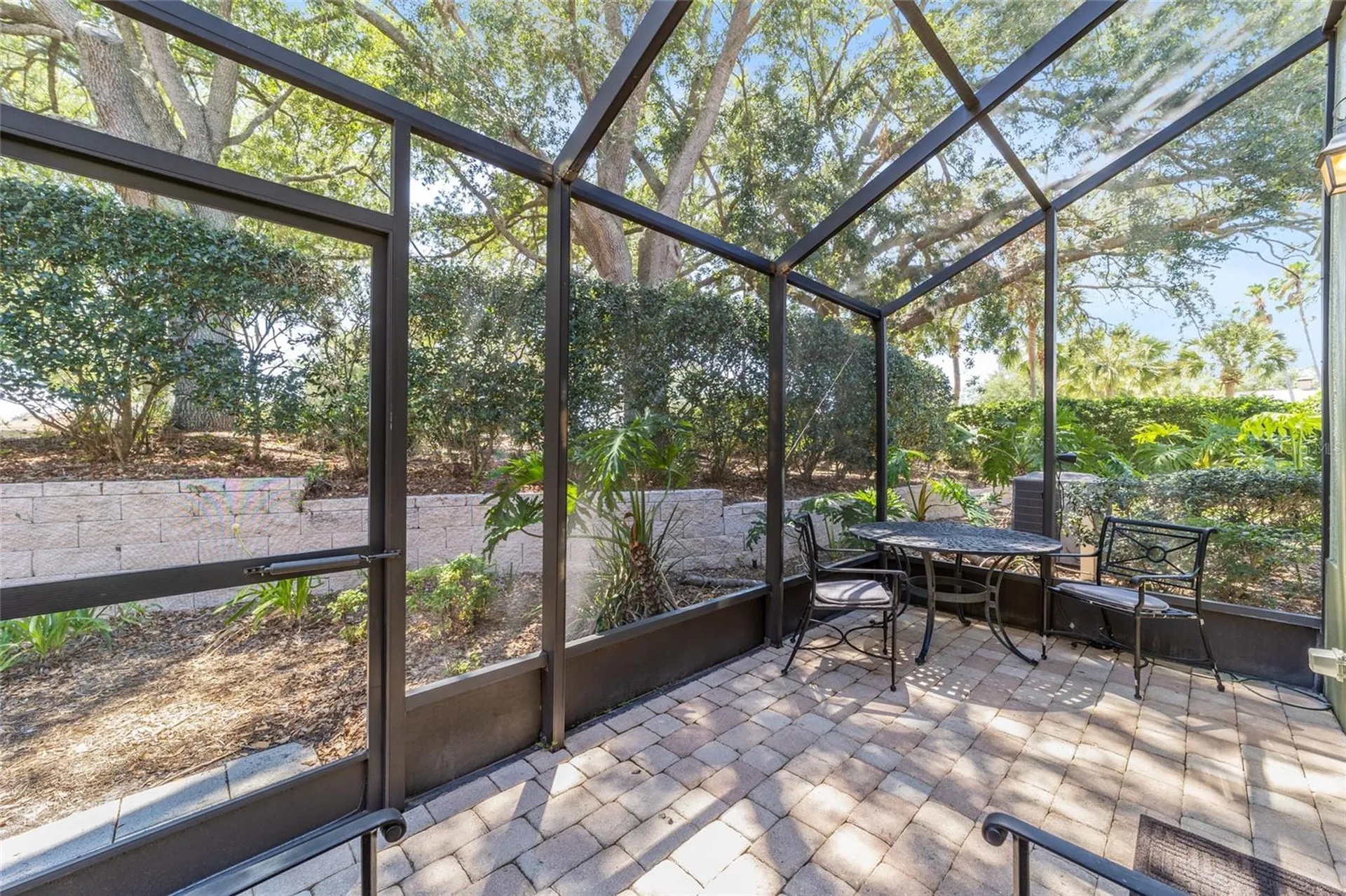 1074 Avenida Sonoma Lady Lake FL 32159