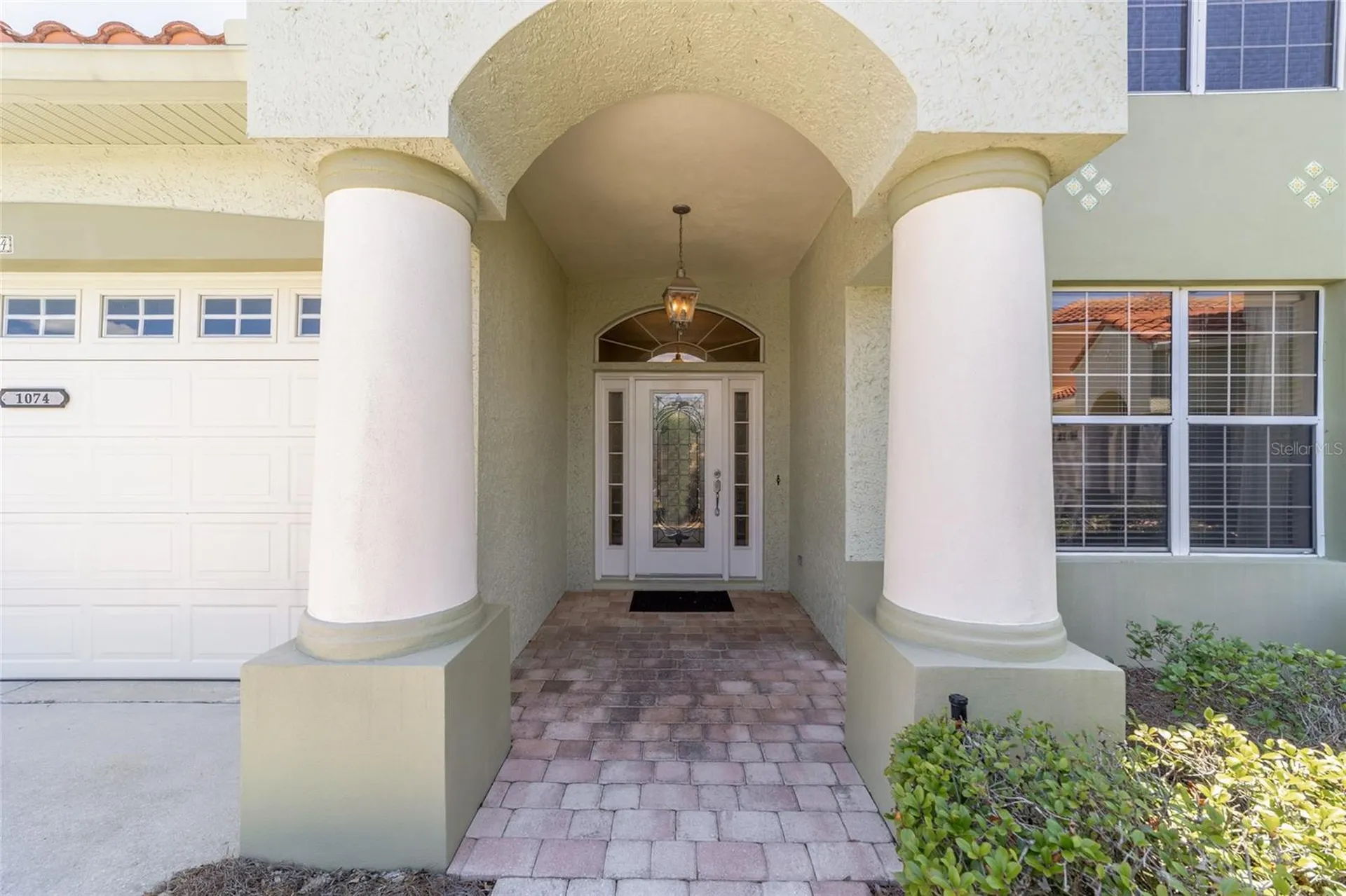 1074 Avenida Sonoma Lady Lake FL 32159