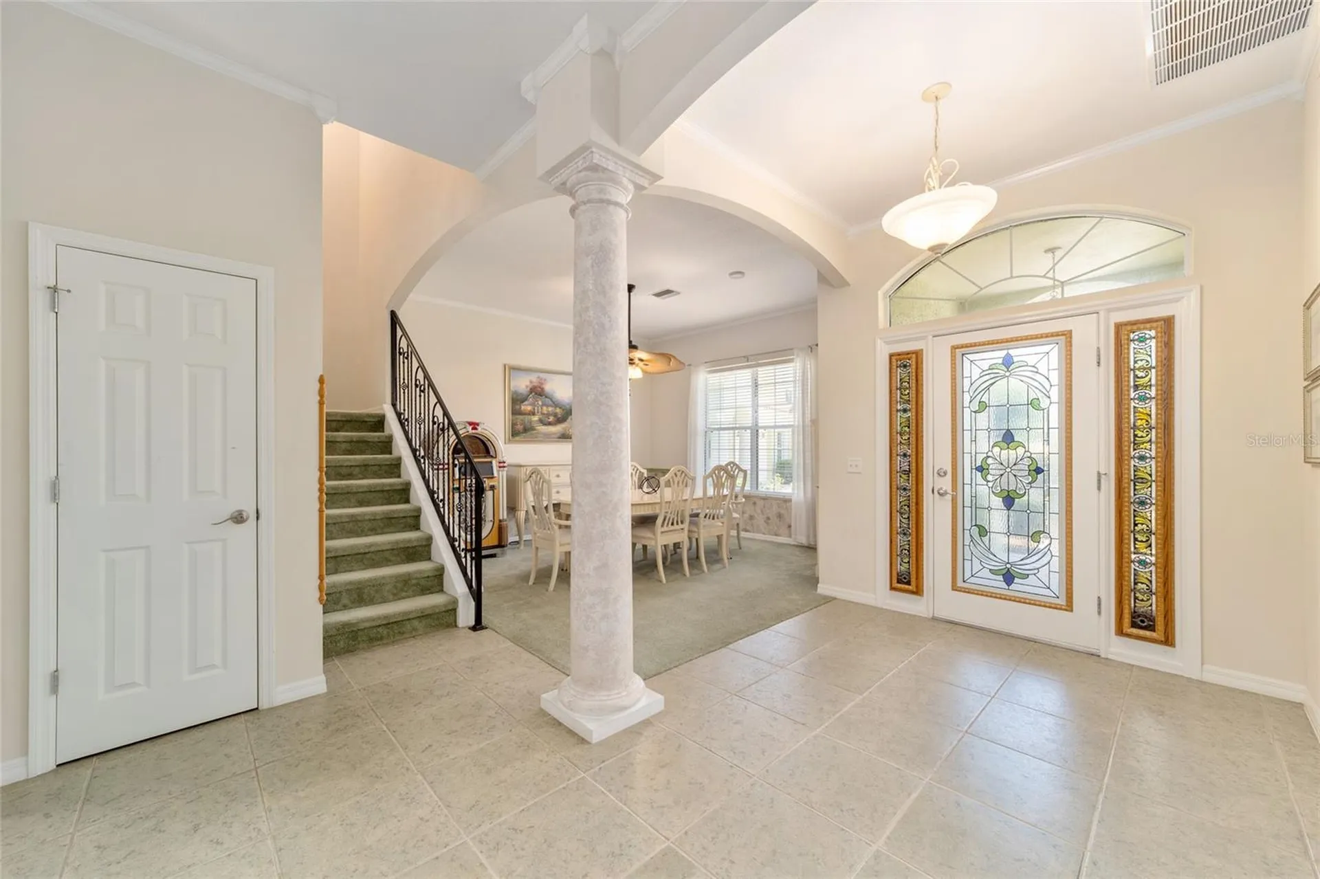 1074 Avenida Sonoma Lady Lake FL 32159