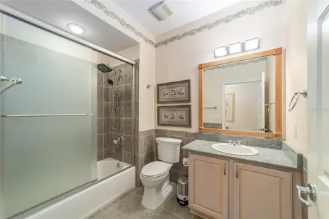 1074 Avenida Sonoma Lady Lake FL 32159