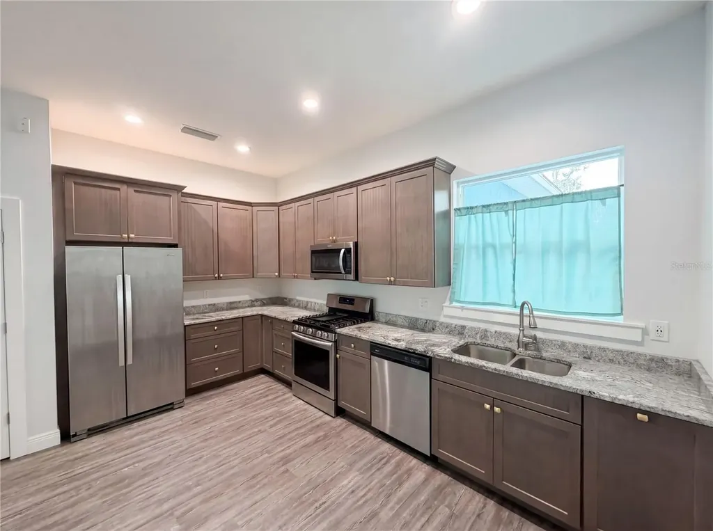2700 Westside Drive Leesburg FL 34748