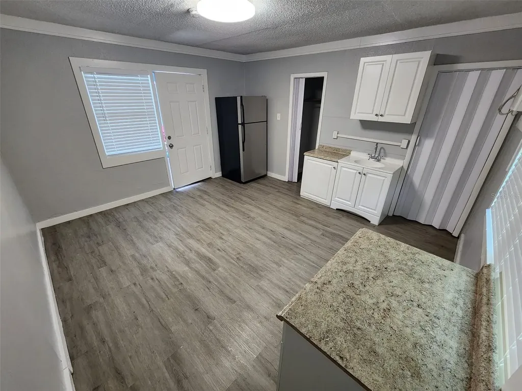 407 S Jupiter Avenue Clearwater FL 33755