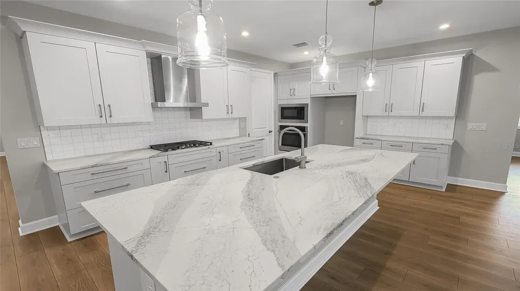 1613 Bellagio Loop Tavares FL 32778