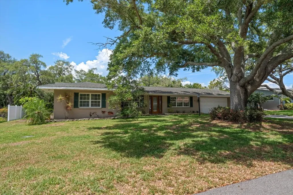 802 Allamanda Drive Largo FL 33770