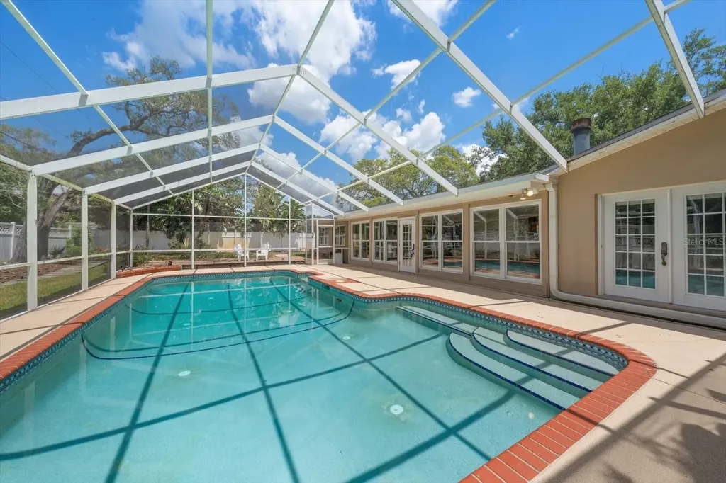 802 Allamanda Drive Largo FL 33770