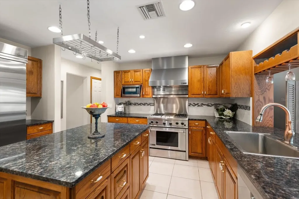 802 Allamanda Drive Largo FL 33770