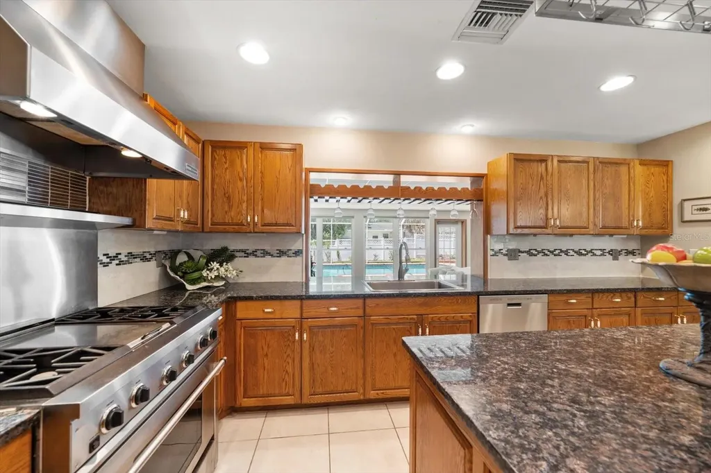 802 Allamanda Drive Largo FL 33770