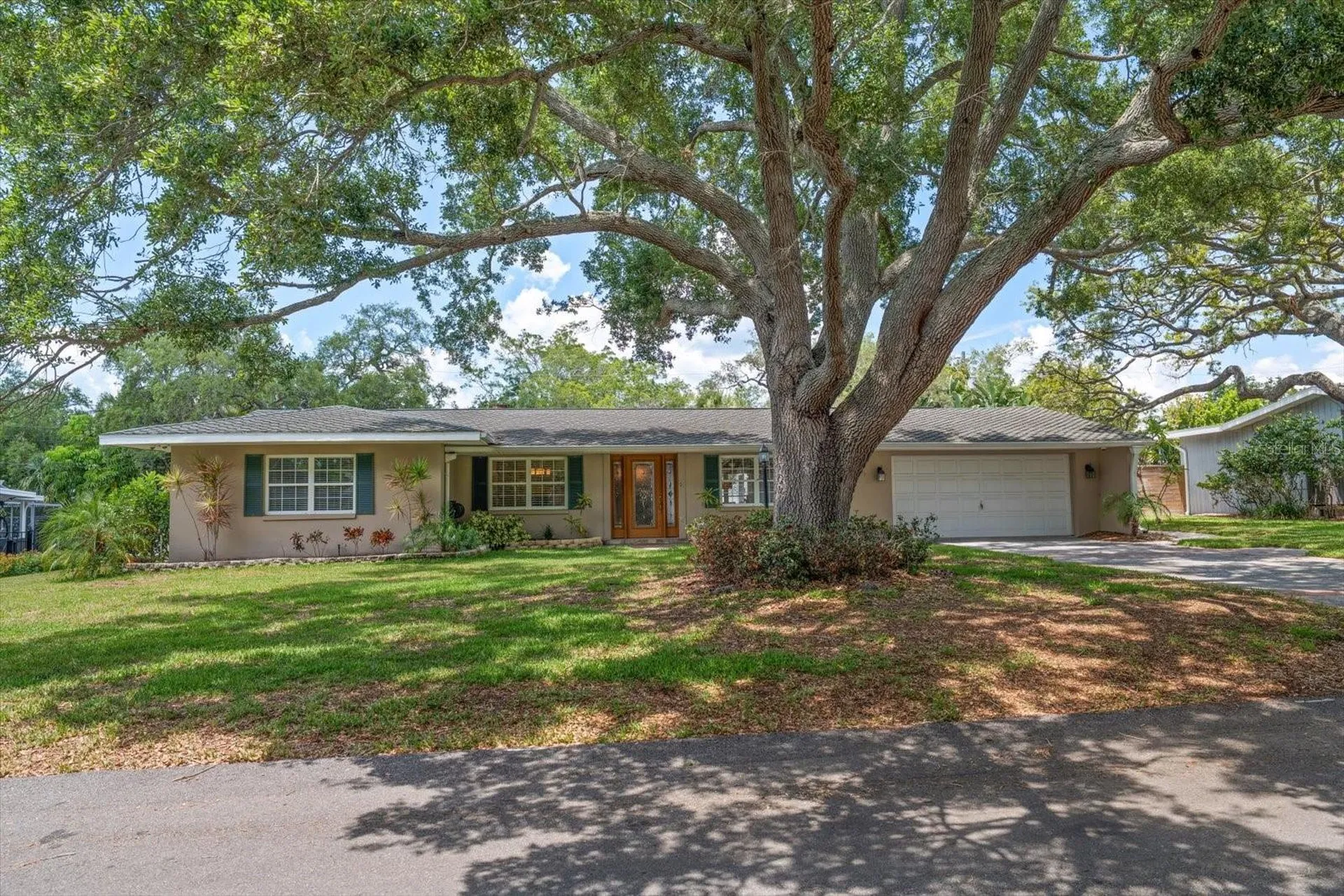 802 Alamanda Drive Largo FL 33770
