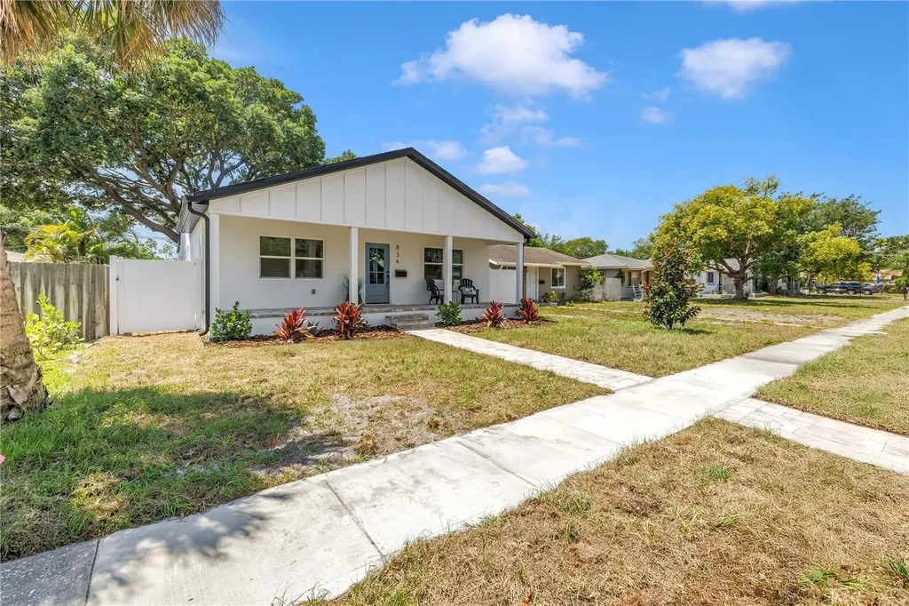 834 53rd Avenue N St Petersburg FL 33703