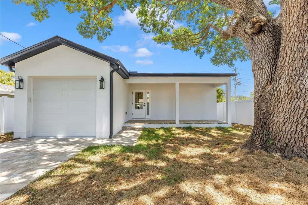 834 53rd Avenue N St Petersburg FL 33703