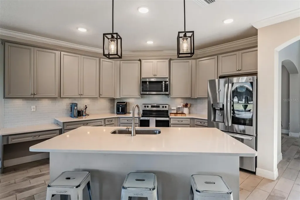 13418 Lakeview Oaks Lane Riverview FL 33579