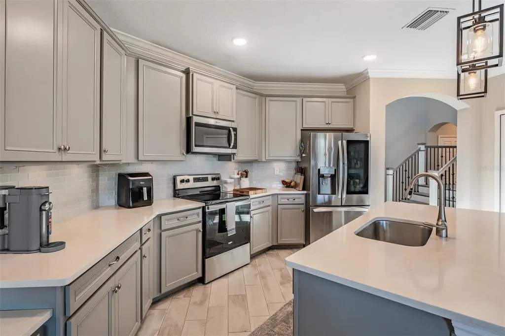 13418 Lakeview Oaks Lane Riverview FL 33579