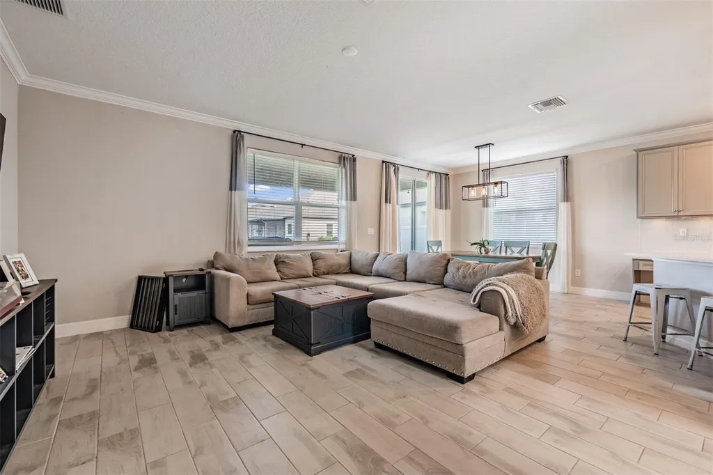 13418 Lakeview Oaks Lane Riverview FL 33579
