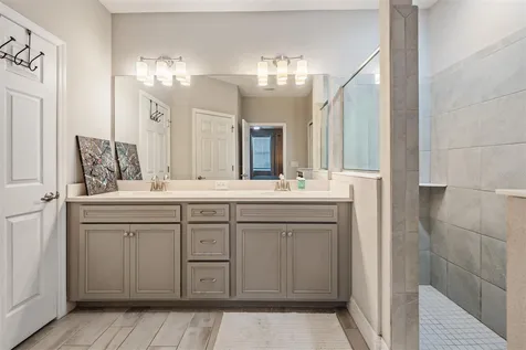 13418 Lakeview Oaks Lane Riverview FL 33579
