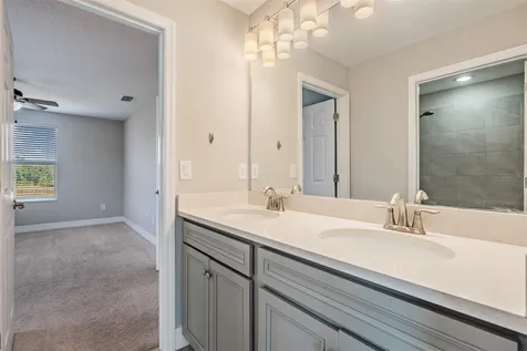 13418 Lakeview Oaks Lane Riverview FL 33579
